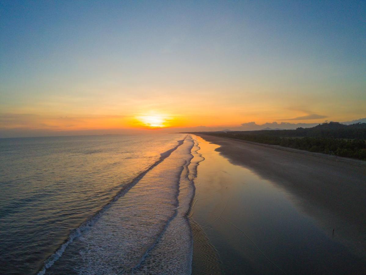 Las Lajas Beach Resort Dış mekan fotoğraf