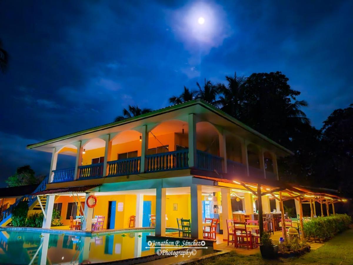 Las Lajas Beach Resort Dış mekan fotoğraf